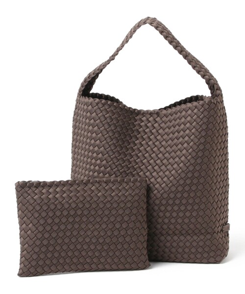 Demi-Luxe BEAMS（デミルクス ビームス）の「NAGHEDI / イントレチャート ショルダーバッグ〈CAMEL〉（トートバッグ・レディース・ダークブラウン/カーキ・ONE SIZE）」の2枚目の写真