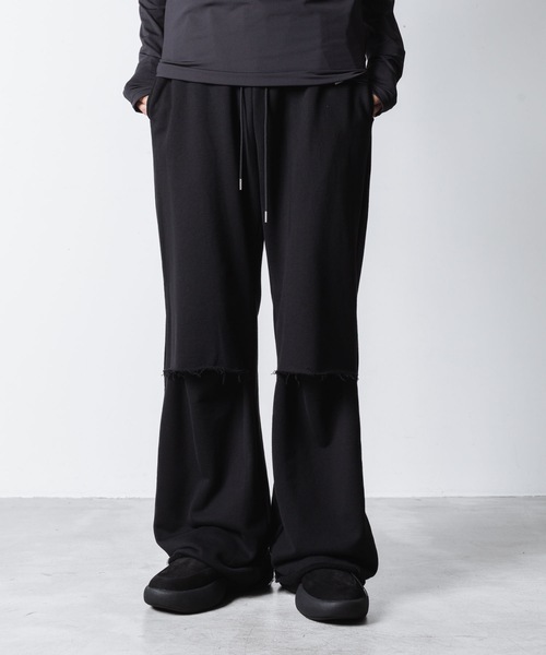VEIN (ヴェイン)の「ジャンベルカテリー カットオフ バギートラウザーズ / JUMBERCA TERRY CUT OFF BAGGY TROUSERS(スウェットパンツ・メンズ・ブラック・2/1)」の2枚目の写真