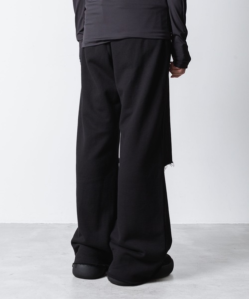 VEIN (ヴェイン)の「ジャンベルカテリー カットオフ バギートラウザーズ / JUMBERCA TERRY CUT OFF BAGGY TROUSERS(スウェットパンツ・メンズ・ブラック・2/1)」の7枚目の写真