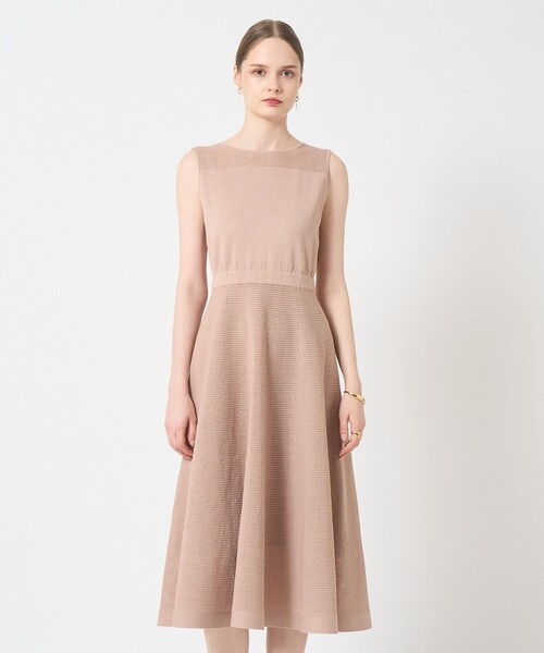 ANAYI(アナイ)の「サマーメッシュワンピース〈セットアップ対応商品〉(ワンピース・レディース・ブルー/ブラック/ピンクベージュ・38/36/34)」の7枚目の写真