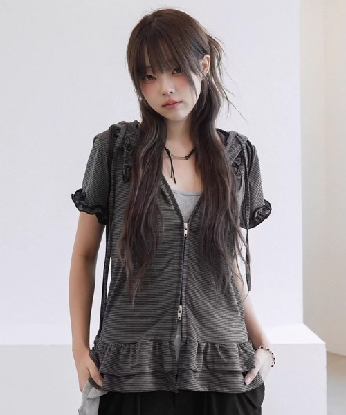 トップス KM セール】サイドギャザーバックオープントップス（Tシャツ