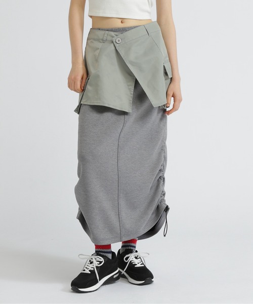 AVIREX（アヴィレックス）の「NYLON×DOUBLE KNIT LAYERED SKIRT/ナイロン×ダブルニットレイヤードスカート（スカート・レディース・グレー/オリーブ/ブラック・F）」の3枚目の写真