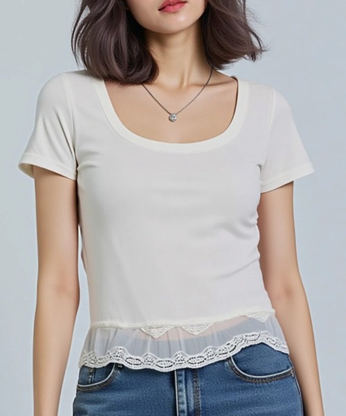 .KOM(ドットコム)の「A'GEM/9 × .kom 『.KOMZ/ドットケーオーエムゼット』裾フリル スクエアネックコンパクトTシャツ(Tシャツ/カットソー・レディース・オフホワイト/グレー/ブラック・S/M)」の12枚目の写真