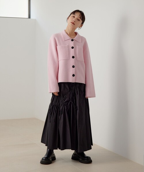 EMMEL REFINES（エメルリファインズ）の「＜EMMEL REFINES＞EM セッケツ フェザーヤーン エリツキ カーディガン（カーディガン/ボレロ・レディース・オフホワイト/ライトピンク/イエロー・FREE）」の4枚目の写真