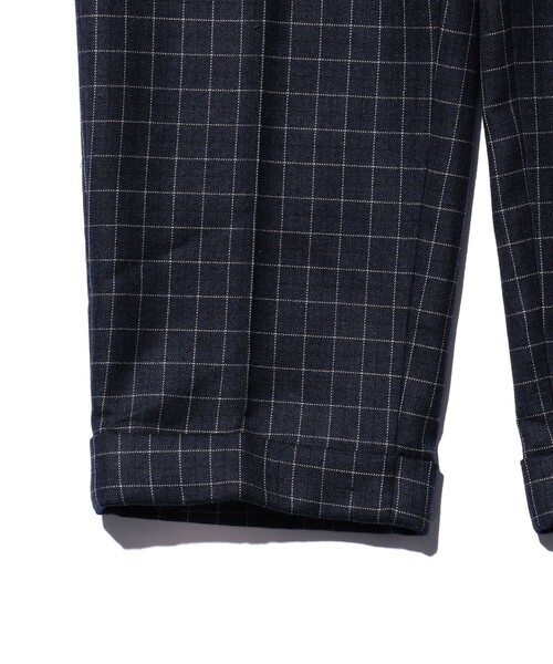 BEAMS PLUS(ビームスプラス)の「ダブルウィーブ ウール チェック ワイド アイビートラウザーズ(その他パンツ・メンズ・チャコールグレー/ネイビー・S/XL/M)」の3枚目の写真
