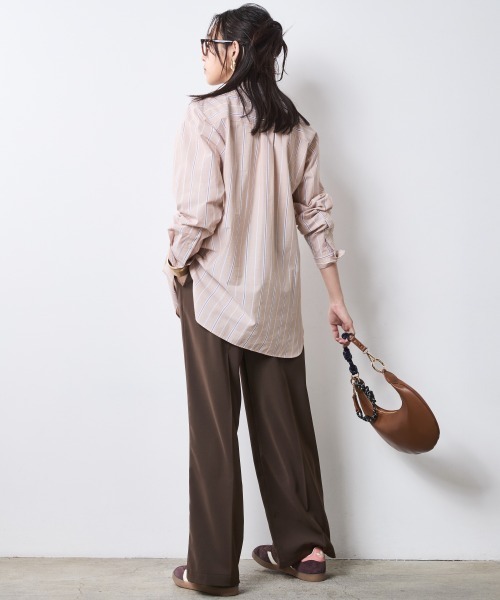 CHIC STYLE（シックスタイル）の「綿100％ストライプシャツ＜大きいサイズ有＞シックスタイル（シャツ/ブラウス・レディース・ベージュ系/ブルー系・5L/4L/3L/LL/L/M）」の4枚目の写真