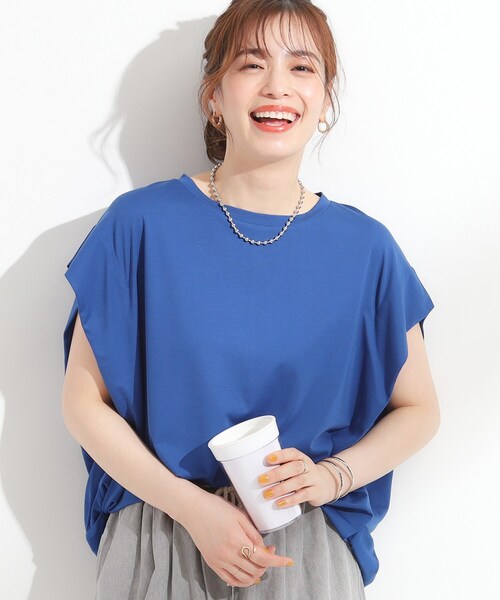 SHOO・LA・RUE（シューラルー）の「【S-LL/ひんやり/UV】二の腕をきれいにカバー ショルダータックトップス（Tシャツ/カットソー・レディース・ブラック/オフホワイト/ダークオレンジ/ブルー系その他・04/03/02/01）」の3枚目の写真