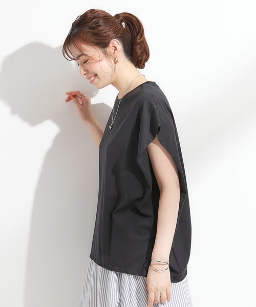 SHOO・LA・RUE（シューラルー）の「【S-LL/ひんやり/UV】二の腕をきれいにカバー ショルダータックトップス（Tシャツ/カットソー・レディース・ブラック/オフホワイト/ダークオレンジ/ブルー系その他・04/03/02/01）」の15枚目の写真