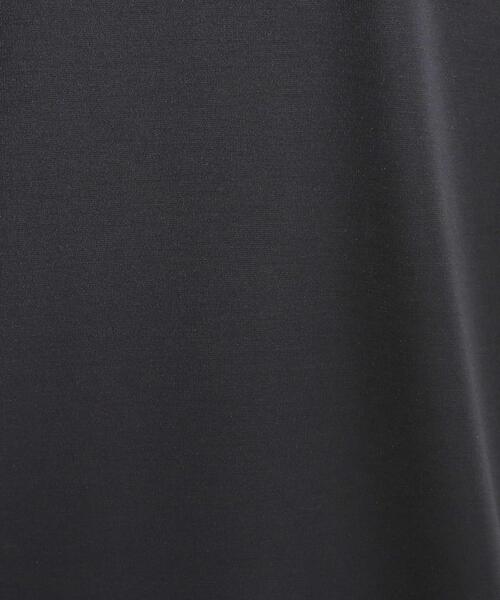 SHOO・LA・RUE（シューラルー）の「【S-LL/ひんやり/UV】二の腕をきれいにカバー ショルダータックトップス（Tシャツ/カットソー・レディース・ブラック/オフホワイト/ダークオレンジ/ブルー系その他・04/03/02/01）」の17枚目の写真