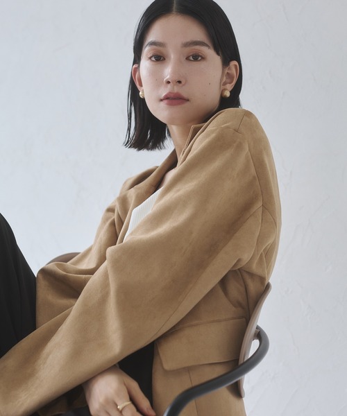 hunch(ハンチ)の「フェイクスウェード テーラードジャケット(テーラードジャケット・レディース・ブラウン/チャコールグレー/ベージュ・FREE)」の5枚目の写真