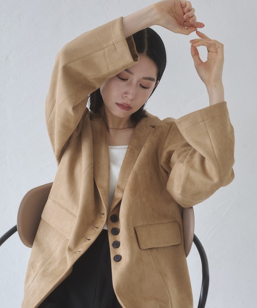 hunch(ハンチ)の「フェイクスウェード テーラードジャケット(テーラードジャケット・レディース・ブラウン/チャコールグレー/ベージュ・FREE)」の6枚目の写真