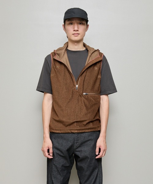 BAL（バル）の「OCTAR?  DETACHABLE SLEEVE PULL OVER HOODIE（パーカー・メンズ・ブラウン/ブラック/アイボリー・3/2/1）」の9枚目の写真