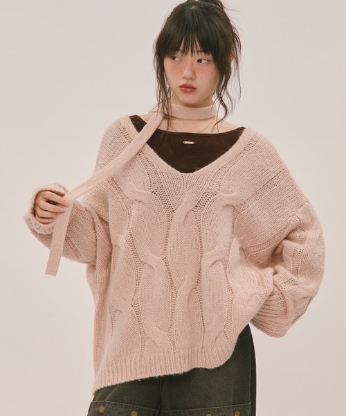 loin nuit(ロワンニュイ)の「multiway choker cable knit / マルチウェイチョーカーケーブルニット(ニット/セーター・レディース・ダークブラウン/ブルーグレー/ベビーピンク・FREE)」の3枚目の写真