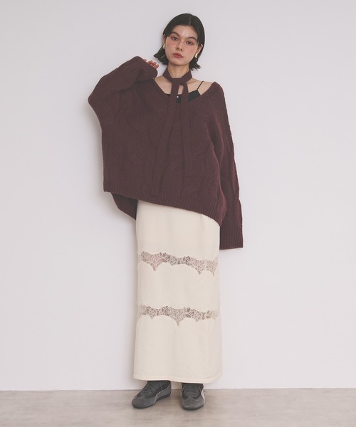 loin nuit(ロワンニュイ)の「multiway choker cable knit / マルチウェイチョーカーケーブルニット(ニット/セーター・レディース・ダークブラウン/ブルーグレー/ベビーピンク・FREE)」の17枚目の写真