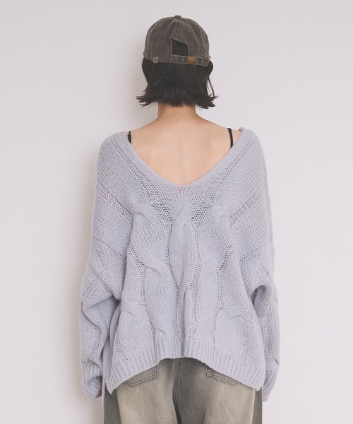 loin nuit(ロワンニュイ)の「multiway choker cable knit / マルチウェイチョーカーケーブルニット(ニット/セーター・レディース・ダークブラウン/ブルーグレー/ベビーピンク・FREE)」の21枚目の写真