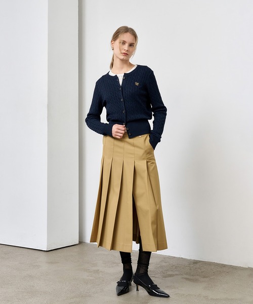 GENERAL IDEA(ジェネラルアイデア)の「GENERAL IDEA/ジェネラルアイディア bold pleats long skirt ロングスカート(スカート・レディース・ブラック/ネイビー/ベージュ/チャコール・S/M/L)」の4枚目の写真