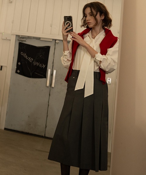 GENERAL IDEA(ジェネラルアイデア)の「GENERAL IDEA/ジェネラルアイディア bold pleats long skirt ロングスカート(スカート・レディース・ブラック/ネイビー/ベージュ/チャコール・S/M/L)」の22枚目の写真