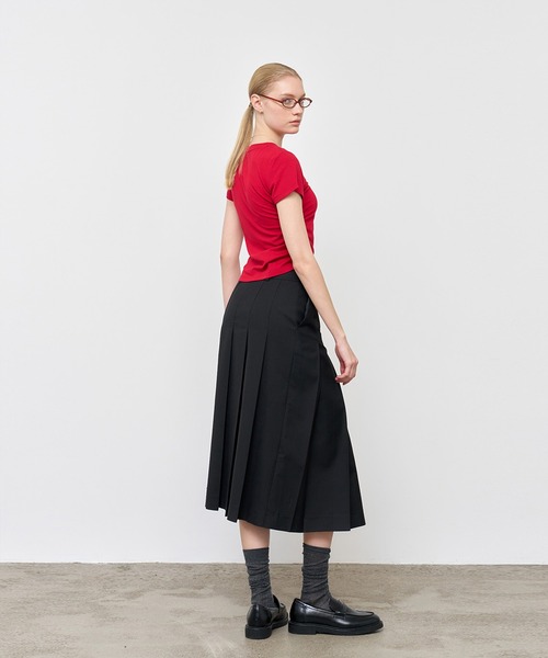 GENERAL IDEA(ジェネラルアイデア)の「GENERAL IDEA/ジェネラルアイディア bold pleats long skirt ロングスカート(スカート・レディース・ブラック/ネイビー/ベージュ/チャコール・S/M/L)」の17枚目の写真