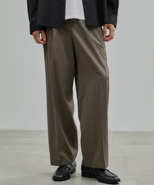 UNITED TOKYO（ユナイテッドトウキョウ）の「LORO PIANA FABRIC ストレートパンツ（その他パンツ・メンズ・グレイッシュベージュ/ダークネイビー・1/2）」の15枚目の写真