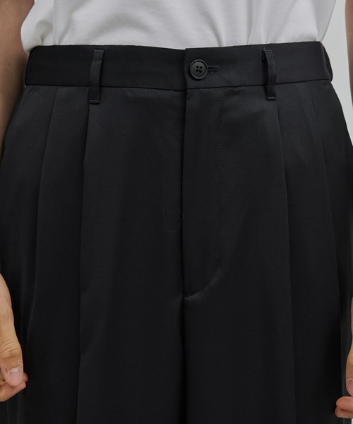 UNITED TOKYO（ユナイテッドトウキョウ）の「LORO PIANA FABRIC ストレートパンツ（その他パンツ・メンズ・グレイッシュベージュ/ダークネイビー・1/2）」の11枚目の写真