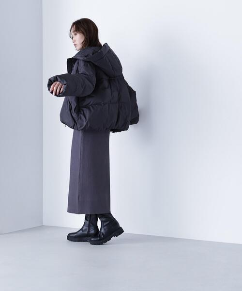 NATURAL BEAUTY BASIC（ナチュラルビューティーベーシック）の「◇ショートフードダウン（ダウンジャケット/コート・レディース・ブラック/オフホワイト/ブルー・SMALL/MEDIUM）」の7枚目の写真