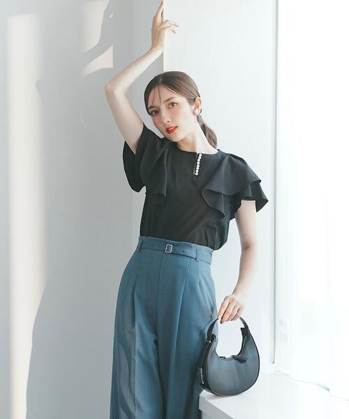 SWINGLE（スウィングル）の「フリルスリーブパールキーネックカットソー（Tシャツ/カットソー・レディース・オフホワイト/ピンク/ブラック・FREE）」の2枚目の写真