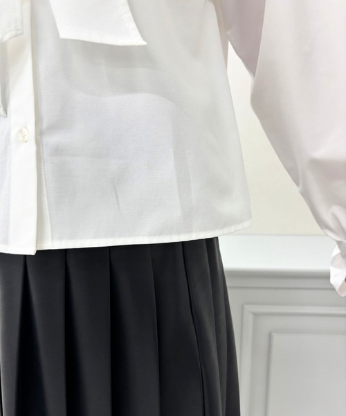 31 Sons de mode（トランテアン　ソン　ドゥ　モード）の「2025秋冬新作 ボウタイリボンブラウス（シャツ/ブラウス・レディース・ブルー/オフホワイト・ﾌﾘ-）」の6枚目の写真