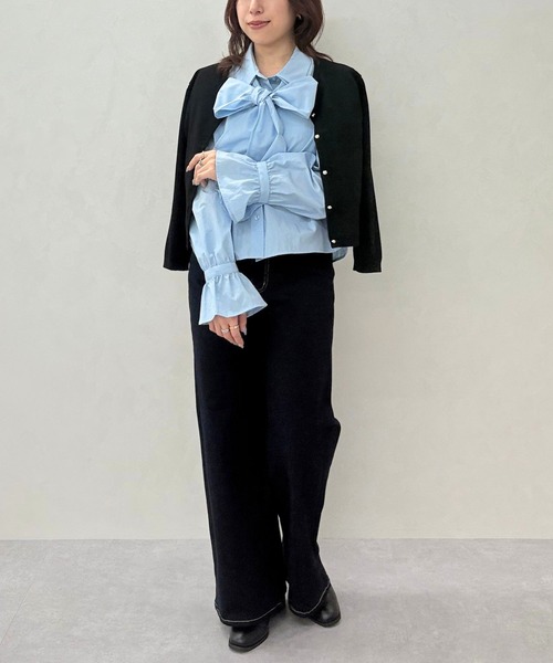 31 Sons de mode（トランテアン　ソン　ドゥ　モード）の「2025秋冬新作 ボウタイリボンブラウス（シャツ/ブラウス・レディース・ブルー/オフホワイト・ﾌﾘ-）」の13枚目の写真