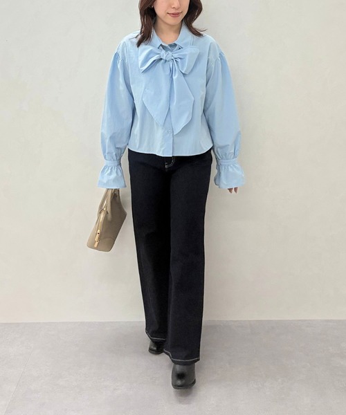 31 Sons de mode（トランテアン　ソン　ドゥ　モード）の「2025秋冬新作 ボウタイリボンブラウス（シャツ/ブラウス・レディース・ブルー/オフホワイト・ﾌﾘ-）」の11枚目の写真