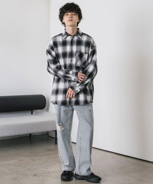 Rocky Monroe（ロッキーモンロー）の「新色追加 オーバーサイズレギュラーカラー長袖ネルシャツ チェック柄/オンブレチェック/無地（シャツ/ブラウス・メンズ・ブラック/アイボリー/ブラック系/ブラック系1/ベージュ系/レッド系/ホワイト系/ブラック系2/ブラック系3/ブラウン系/ネイビー系・M/L/XL）」の19枚目の写真