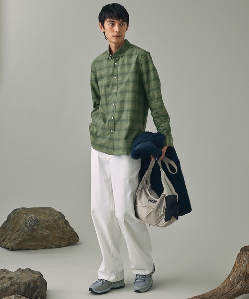 AIGLE(エーグル)の「吸水速乾 オックスフォードボタンダウンチェックシャツ(シャツ/ブラウス・メンズ・ブラック/セージグリーン・L/M/S/XL/XXL)」の10枚目の写真