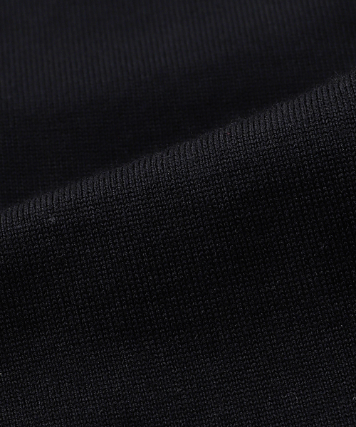 ATON(エイトン)の「ATON (エイトン) WOOSTED WOOL CREWNECK SWEATER(ニット/セーター・メンズ・ブラック・4/6)」の2枚目の写真