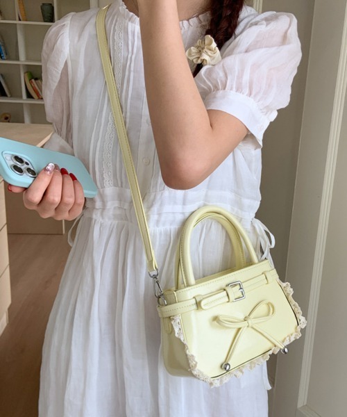 Miniministore(ミニミニストア)の「ショルダーバッグ 小さめ フェイクレザー(ショルダーバッグ・レディース・オフホワイト/ライトイエロー/ブラック/レッド・FREE)」の3枚目の写真