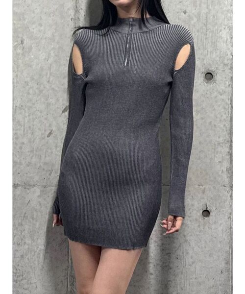 EMODA（エモダ）の「オープンリブジップニットワンピース（ワンピース・レディース・ブラウン/ブラック/グレー・FREE）」の4枚目の写真