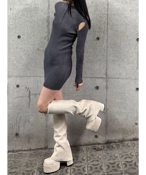 EMODA（エモダ）の「オープンリブジップニットワンピース（ワンピース・レディース・ブラウン/ブラック/グレー・FREE）」の6枚目の写真