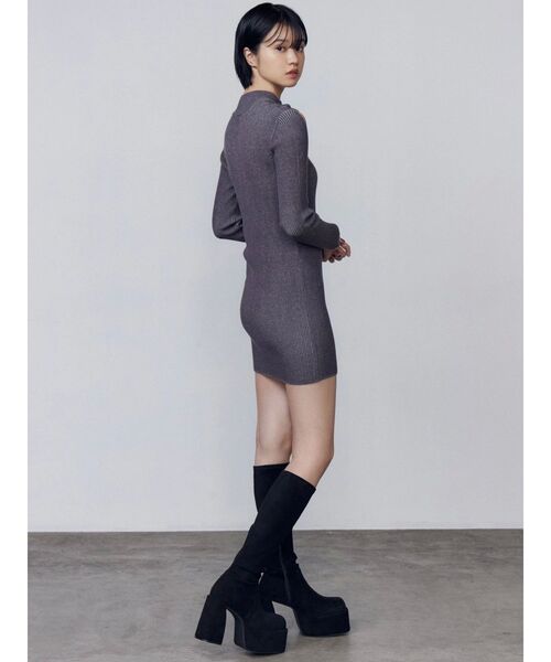 EMODA（エモダ）の「オープンリブジップニットワンピース（ワンピース・レディース・ブラウン/ブラック/グレー・FREE）」の19枚目の写真