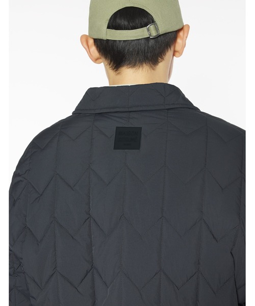 Maison Kitsune（メゾンキツネ）の「QUILTED BLOUSON（ブルゾン・メンズ・ブラック/カーキ・XL/L/M/S/XS）」の9枚目の写真