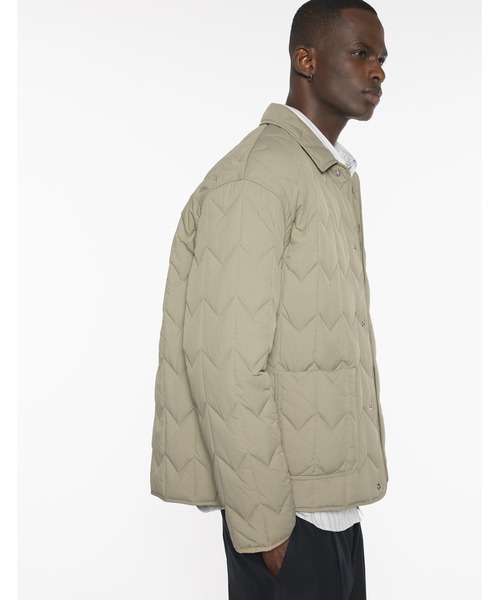 Maison Kitsune（メゾンキツネ）の「QUILTED BLOUSON（ブルゾン・メンズ・ブラック/カーキ・XL/L/M/S/XS）」の15枚目の写真