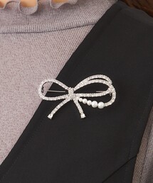 TO BE CHIC（トゥー ビー シック）の「ガラスライン リボンブローチ（ブローチ/コサージュ）」