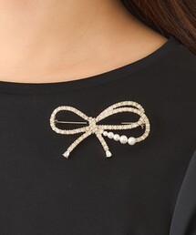 TO BE CHIC（トゥー ビー シック）の「ガラスライン リボンブローチ（ブローチ/コサージュ）」