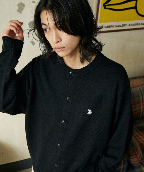 U.S. POLO ASSN.（ユーエスポロアッスン）の「U.S. POLO ASSN./ユーエスポロアッスン 別注 CREW NECK KNIT CARDIGAN/クルーネックニットカーディガン(限定展開)（カーディガン/ボレロ・メンズ・ネイビー/ブラック/チャコールグレー/グレー・LARGE/MEDIUM/SMALL）」の9枚目の写真