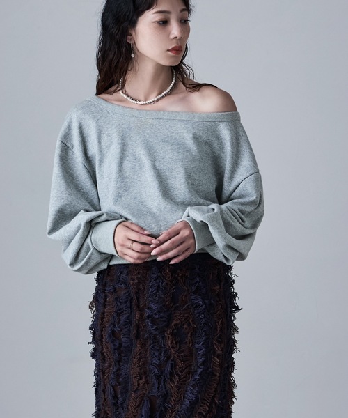 etoll.(エトル)の「裏毛オフショルダークロップドスウェット(スウェット・レディース・グレー/アイボリー/ブラック・M)」の16枚目の写真