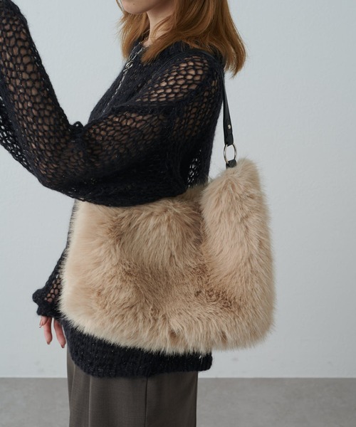 Lui's（ルイス）の「ウェーブバックルレザーハンドルファーバック（トートバッグ・レディース・オフホワイト/ブラック/ブラウン系その他・FREE）」の16枚目の写真