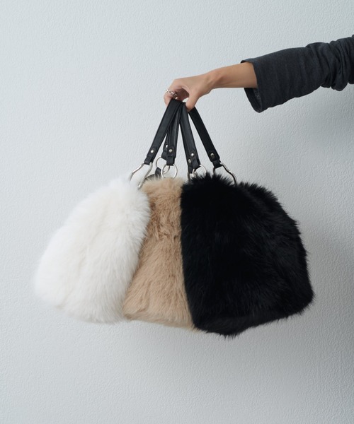 Lui's（ルイス）の「ウェーブバックルレザーハンドルファーバック（トートバッグ・レディース・オフホワイト/ブラック/ブラウン系その他・FREE）」の19枚目の写真