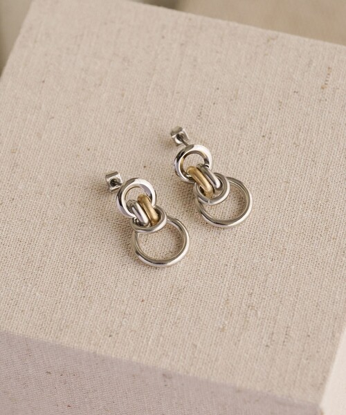BEAUTY&YOUTH UNITED ARROWS（ビューティーアンドユースユナイテッドアローズ）の「ミックス サークルモチーフ ピアス（ピアス（両耳用）・レディース・シルバー/ゴールド・FREE）」の2枚目の写真