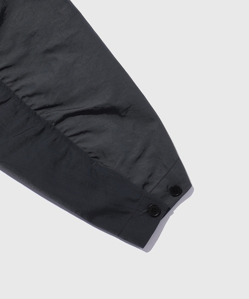 ADAM ET ROPE'（アダムエロペ）の「【WEB限定】《フリースライナー付・3way》ワッシャーナイロン バルマカーン コート / ドッグイヤーコート / ユニセックス（ステンカラーコート・メンズ・ネイビー/チャコールグレー・M/L）」の11枚目の写真