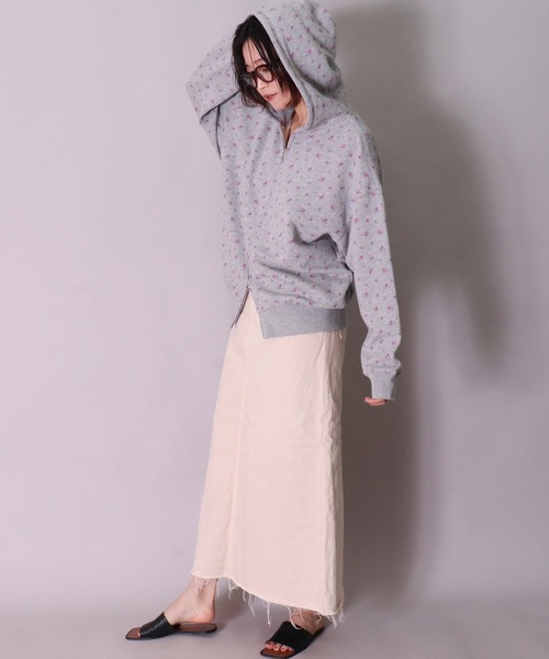 JEMORGAN（ジェーイーモーガン）の「(LK)【JEMORGAN】小花柄 ガーゼ裏毛 ジップパーカー（パーカー・レディース・パープル系1/ブルー系1/ブルー系2/パープル系2/ライラック系1・FREE）」の18枚目の写真
