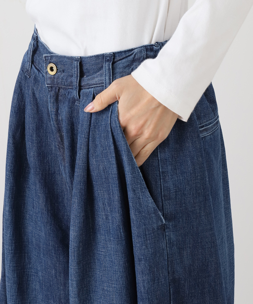 JOURNAL STANDARD LUXE(ジャーナルスタンダード ラックス)の「10OZ タックワイドパンツ(デニムパンツ・レディース・ネイビー・FREE)」の17枚目の写真