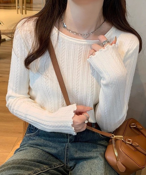 DAY CLOSET(デイ クローゼット)の「レディース オンオフ問わず着られる上品ニット。長袖メロウフリルニットトップス(ニット/セーター・レディース・ホワイト/グレー/ブラック/アイボリー・FREE)」の1枚目の写真