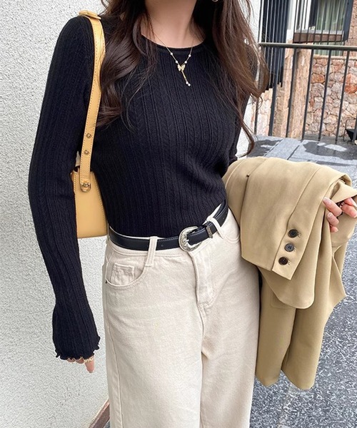 DAY CLOSET(デイ クローゼット)の「レディース オンオフ問わず着られる上品ニット。長袖メロウフリルニットトップス(ニット/セーター・レディース・ホワイト/グレー/ブラック/アイボリー・FREE)」の11枚目の写真